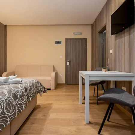 Bed and breakfast Tomazici 4*