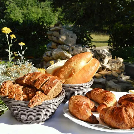 Bed And Breakfast Tomazici 4* Santalezi